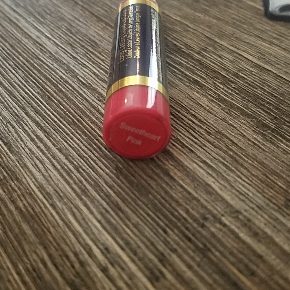 Lipsense - Picture 2 of 2